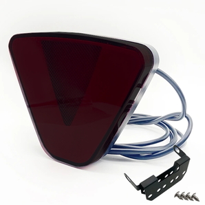 多彩なLEDアクション スモークレンズ F1バックフォグ 流星V 薄型タイプ ブレーキ点滅点灯 ブレーキとスモール連動 金具 センターリアライト