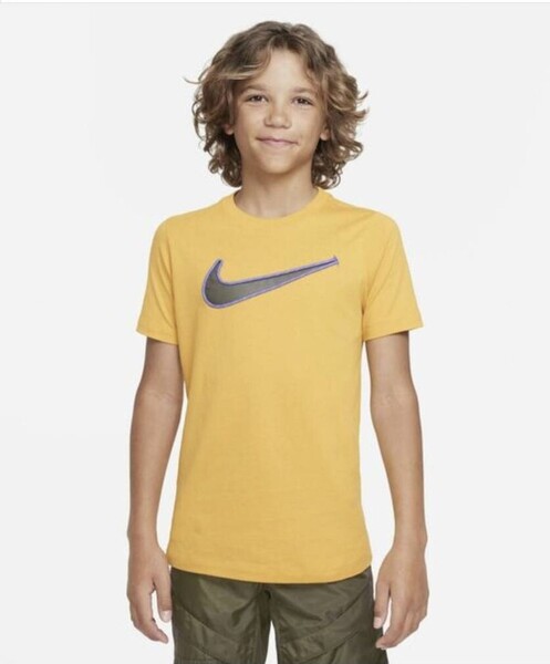 NIKE KIDS Tシャツ Mサイズ 140-150㎝ 定価2,750円 イエロー こども服 ジュニア 男女兼用 夏 カジュアル スポーティ 半袖 ナイキ