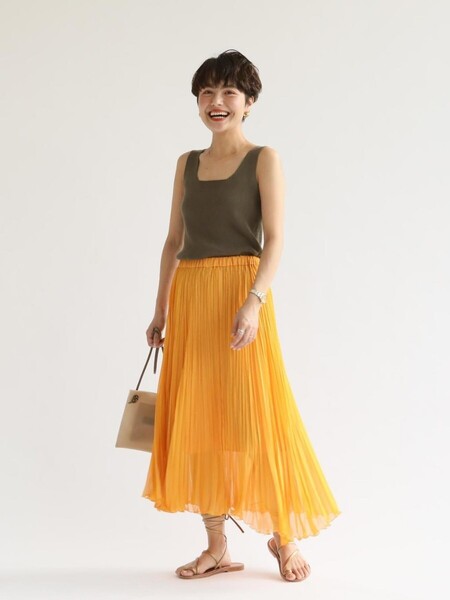 春夏物★美品★Spick & Span シアープリーツスカート 定価22,000円 イエロー スピック&スパン オフィス 通勤 カジュアル ベイクルーズ