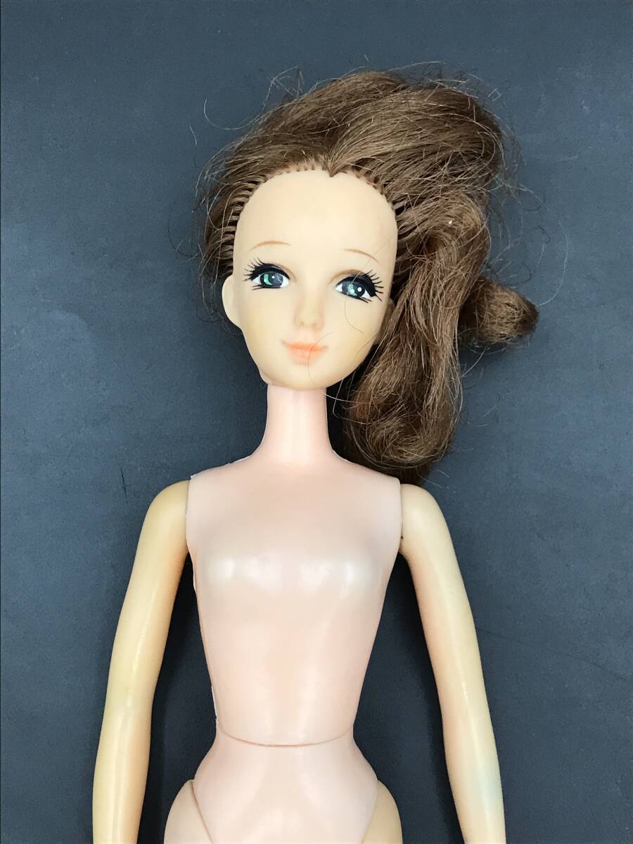旧タカラ 初代リカちゃんママ 織江さん アナ雪風ドレス 昭和レトロ Yahoo!オークション -「初代リカちゃんママ」の落札相場・落札価格