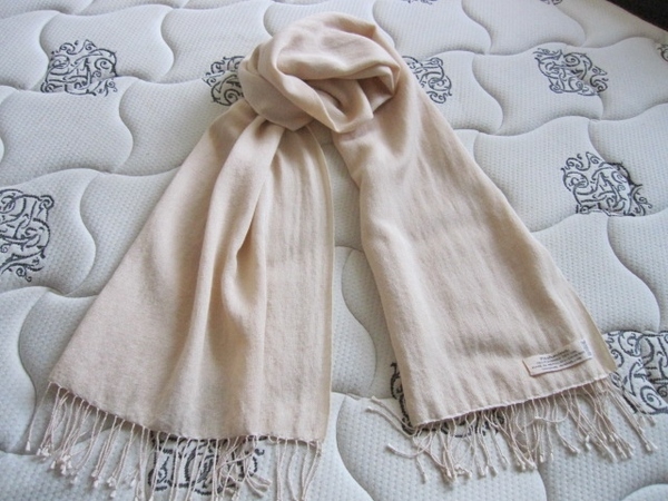 綺麗め Pashmina ストール 幅50cm×長さ約184cm(フリンジ含む) パシュミナ シルク 美品 大判 ショール 肩掛け羽織 マフラーレア