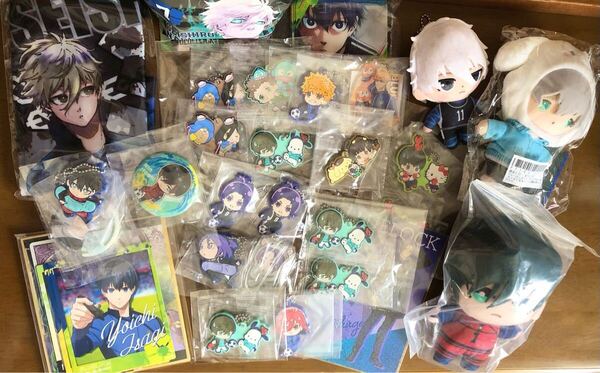【ブルーロック】 グッズ まとめ売り ぬいぐるみ 缶バッジ マスコット 色紙 カード 潔世一 凪誠士郎 糸師凛 御影玲王 匿名配送