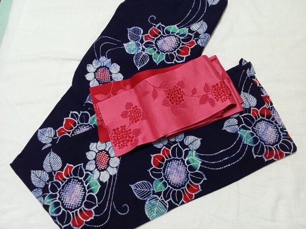 万華鏡?ステンドグラス?のような色彩 華やか 昭和レトロ 向日葵 ひまわり ぼかし 絞り風 花柄 ネイビー 手縫い 紺 アンティーク 大人用