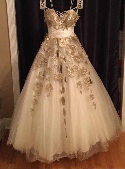 オペラ歌手 森麻季様とお揃い 高級インポート お花のキュートなプリンセルドレス 結婚式 お色直し 演奏会 リサイタル ステージ衣装