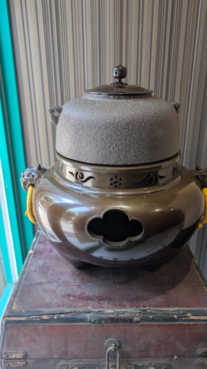 コンロ動作確認済み！　唐銅 風炉 風炉釜 茶釜 茶道具 Amazon.co.jp: 釜 風炉 唐銅 切り合わせ風炉 切合風炉 朝鮮風炉