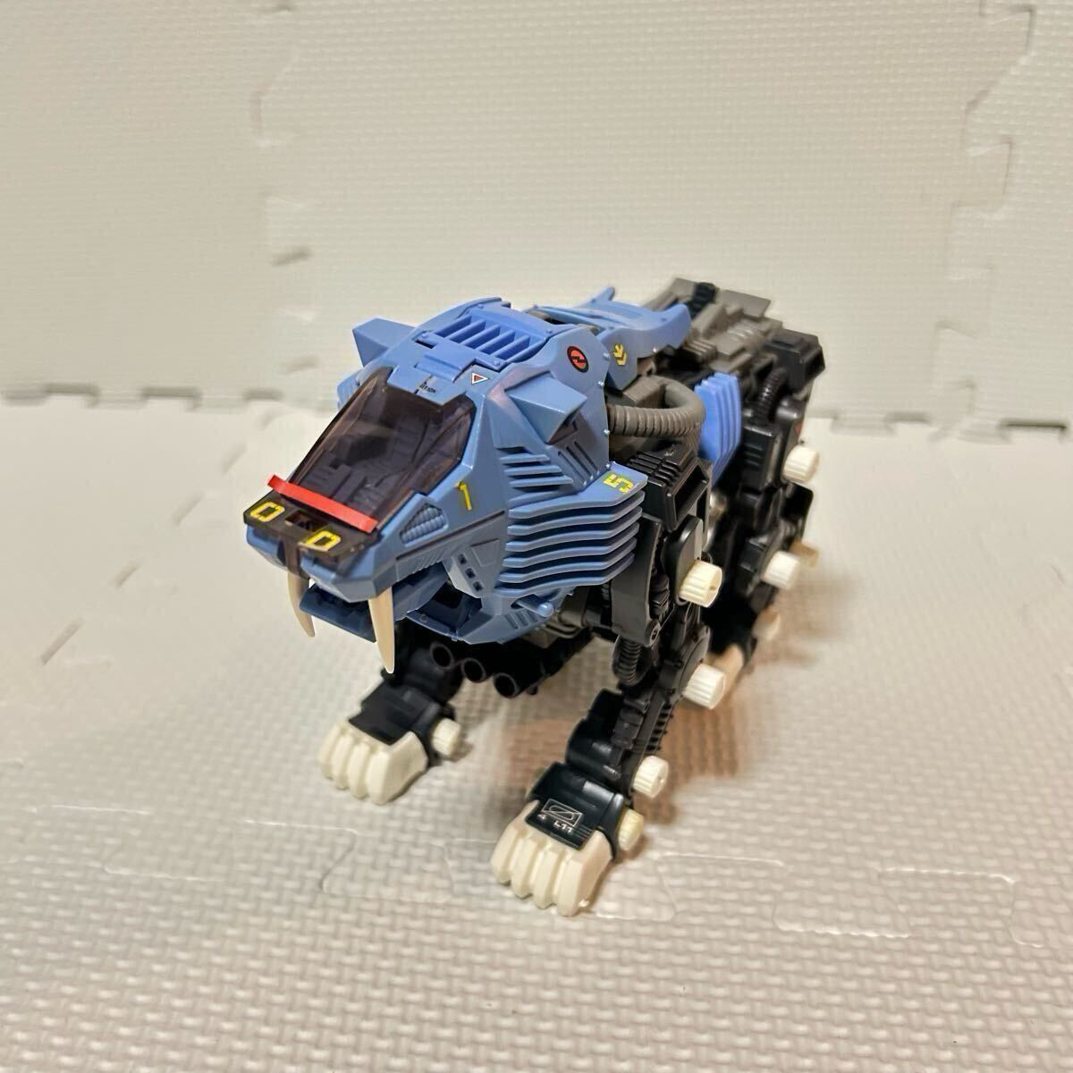 美品 旧ゾイド シールドライガー メカ生体版 昭和版 動作確認済