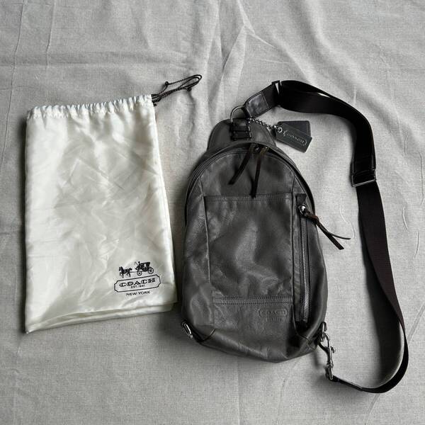 【本革・正規品】COACH コーチ レザー ボディバッグ スリングバッグ ワンショルダー ダークグレー メンズ 本革 斜めがけ