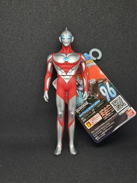 早い者勝ち【新品 お手頃】【在庫限り】【造形が素晴らしい】バンダイ ウルトラヒーローシリーズ96 ( ULTRAMAN RISING ) ソフビフィギュア
