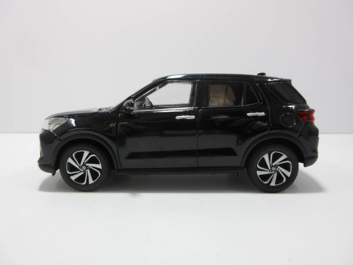 トヨタ RAIZE ミニカー 黒 1/64 (新品未開封) 2025年最新】Yahoo!オークション -ライズミニカーの中古品・新品
