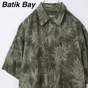 【ボタニカル柄】バティックベイ 総柄シャツ パームツリー ヤシの木 リーフ柄 緑