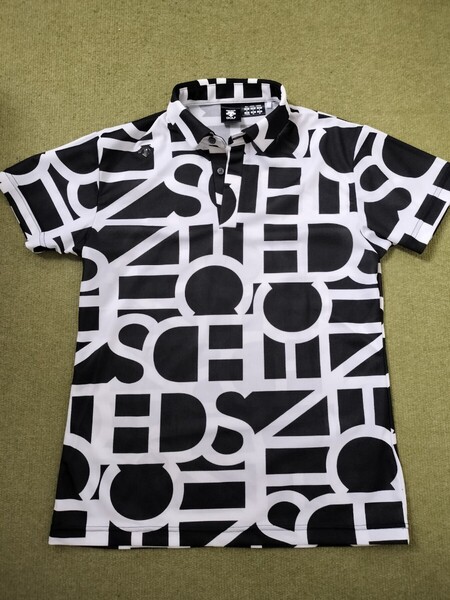 送料¥0 美品 DESCENTE GOLF デサントゴルフ 半袖ポロシャツ 総柄 ブラック×ホワイト