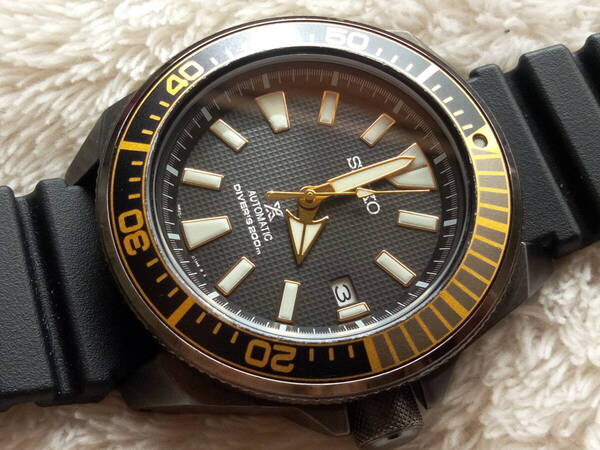 美品 SEIKO プロベックス 200mダイバー サムライ SRPB55 4R35-01V0 ゴールドブラック 自動巻きメンズ腕時計