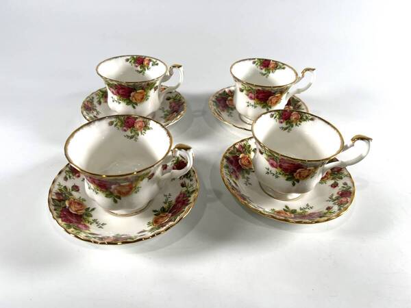 【送料無料】Royal Albert(ロイヤルアルバ-ト)/カップ&ソ-サ-/金彩/4客 現状販売