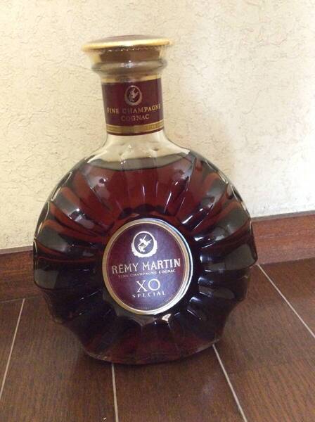【未開栓】 REMY MARTIN XO SPECIAL レミーマルタン スペシャル コニャック 700ml 40%