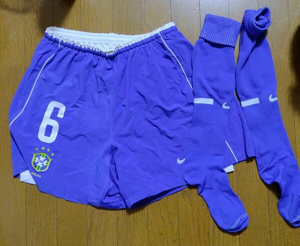 支給品 実使用 ブラジル代表 日韓ワールドカップ ロベルト・カルロス選手 パンツ ソックス セット セレソン博物館