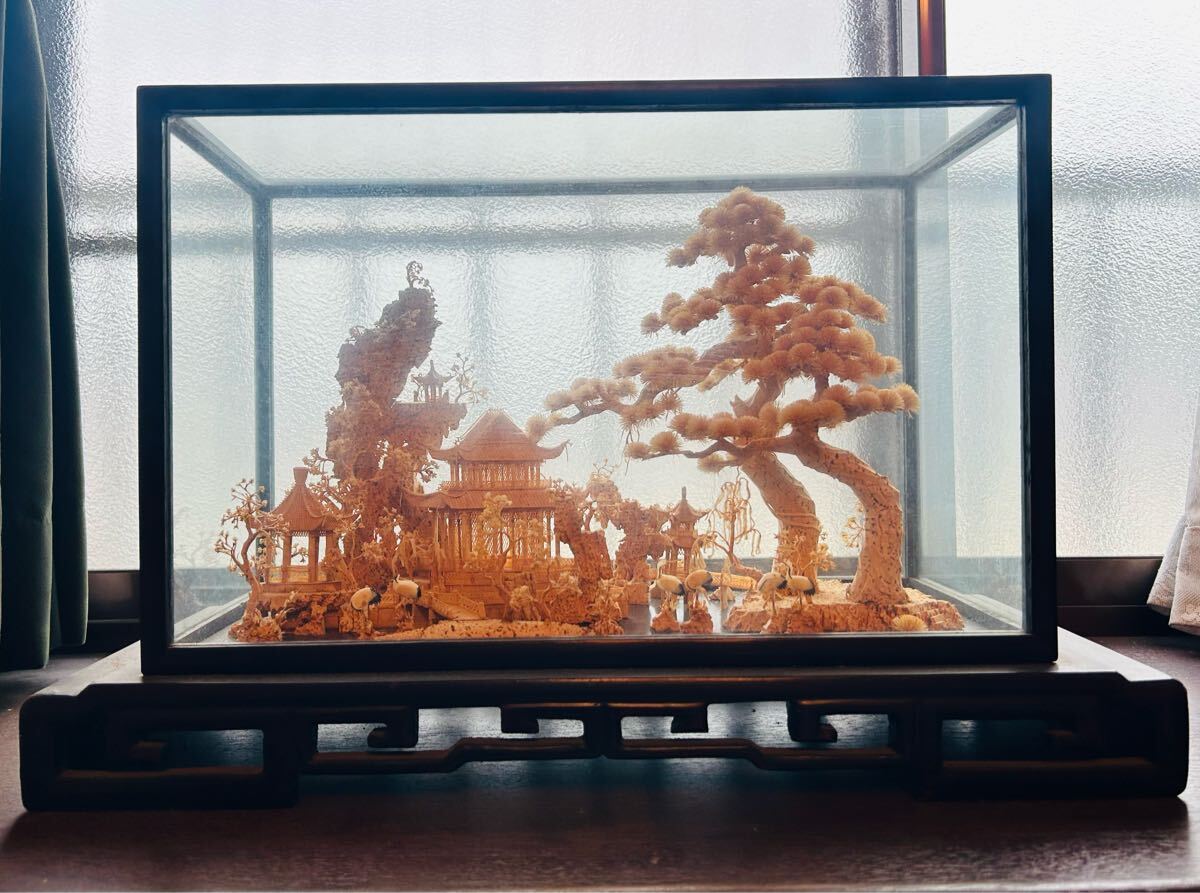 中国美術品 コルク細工 中国工芸品 コルク彫刻 ガラスケース