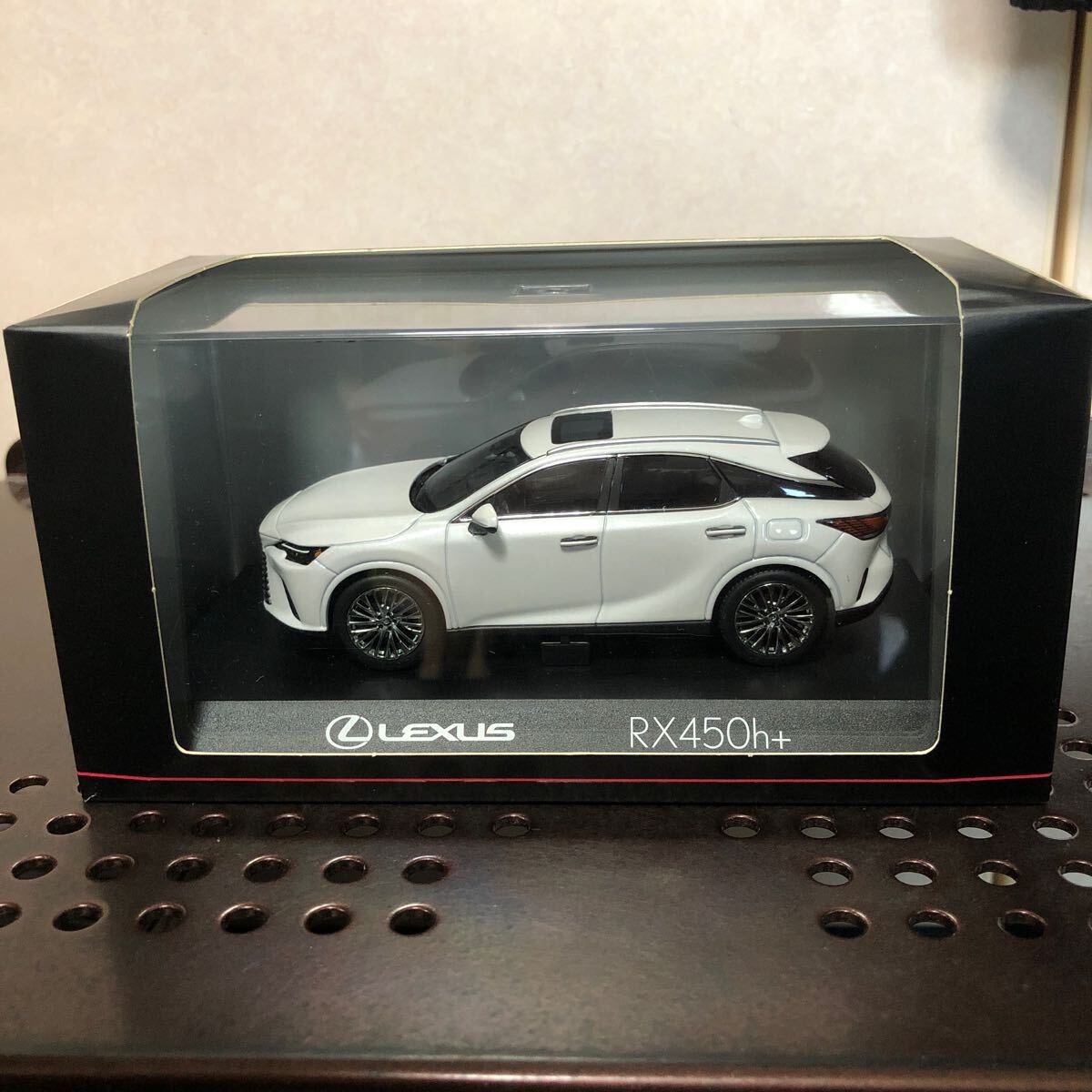 Amazon | ミニカー 1/43 レクサス RX450h ホワイト ディーラー