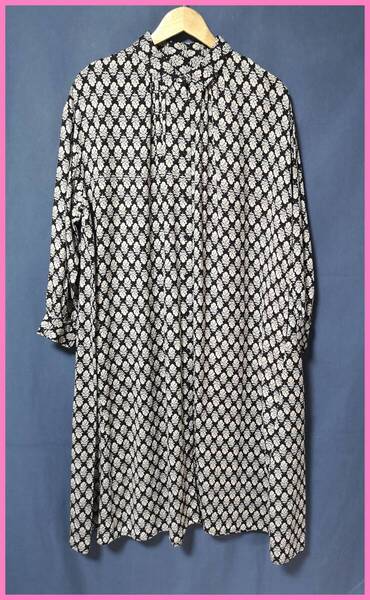 WH‐470☆春秋☆新品☆送料込み☆即決☆ナチュラル系☆レーヨン綿麻☆M~Lサイズ☆ワンピース☆黒×グレー系☆プリーツ☆植物柄☆