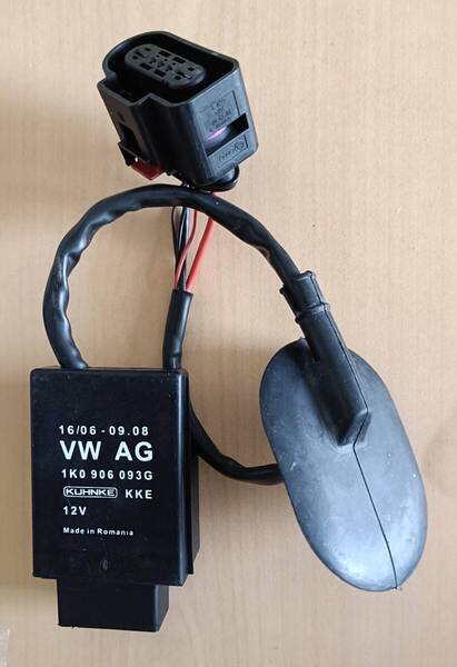【新品・未使用】 フューエルコントロールユニット VW パサート B6 B7 CC ジェッタゴルフ GTI MK6 EOS シロッコ