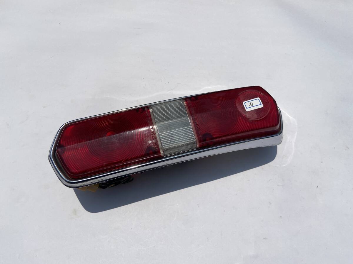 Yahoo!オークション -「ブルーバード 411」(テールライト) (日産