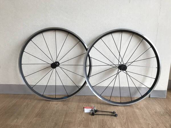 新品未使用 WH-RS300 クリンチャー SHIMANO シマノ