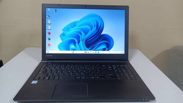 ノートパソコンTOSHIBA 第七世代 Core i5 SSD メモリ8G Win11 office