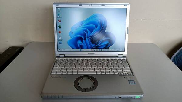 ノートパソコンpanasonic第七世代Core i5 SSD256Gメモリ8G Win11 office
