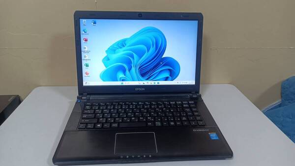 ノートパソコンEPSON Core i5 SSD メモリ 8G win11pro office