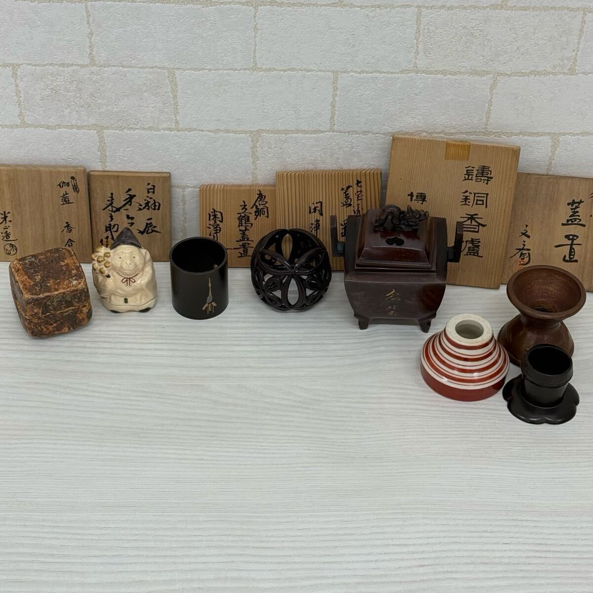 茶道具 蓋置 三つ鈴 鳴り鈴 今岡三四郎作 三ツ鈴 三っ鈴 三ッ鈴