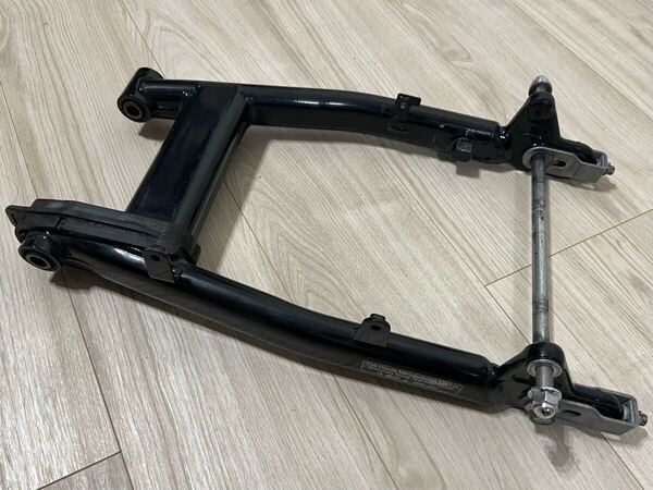 【中古】ホンダ モンキー125(JB02) 純正スイングアーム パールシャイニングブラック ノーマル Monkey125