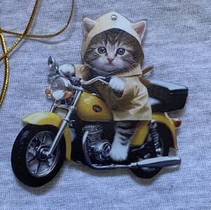 新品未使用♪カワイイ♪バイカーネコちゃん猫ねこニャンちゃんの両面プリントアクリルホルダー飾りです♪約7.5センチ