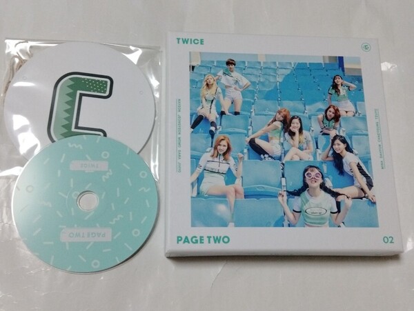 送料込み TWICE CD 2ndミニアルバム 02 ☆PAGE TWO☆ 7曲 Mint ver. 韓国盤 K-POP