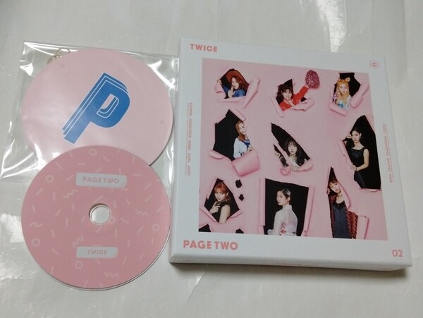 送料込み TWICE CD 2ndミニアルバム 02 ☆PAGE TWO☆ 7曲 Pink ver. 韓国盤 K-POP