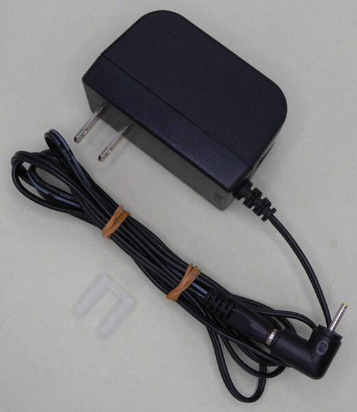 V-INFINITY ACアダプター 5V 3A 2.5mm変換DCプラグ付属 / FUJITSU 富士通 arrows Tab QH35/B1 QH35/W QH30/W 用 FMV-AC348 代替 流用