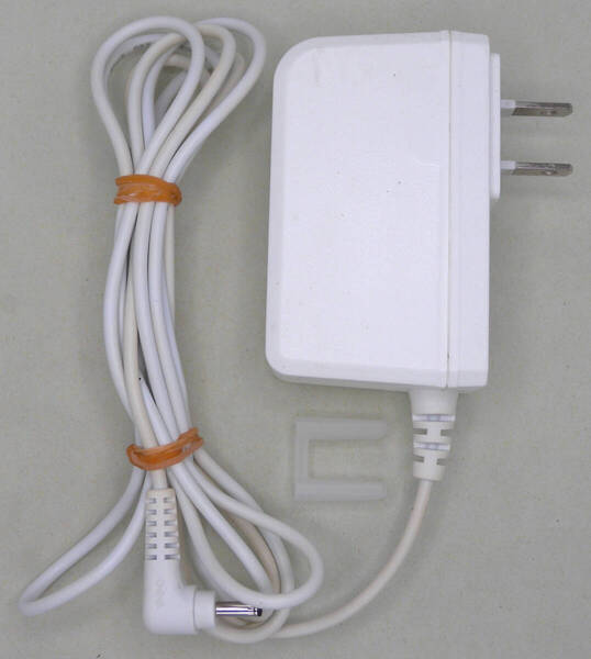 送料無料 パナソニック Panasonic プライベートビエラ 純正 ACアダプター SAE0015 センタープラス 12V 12.0V 1.2A 即決!
