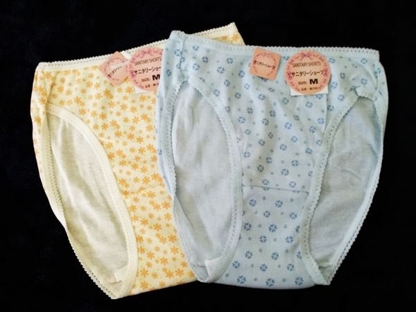 【送料無料】M * 新品 ☆ かわいいサニタリーショーツ2枚セット♪ スタンダードタイプ 身生地綿100%