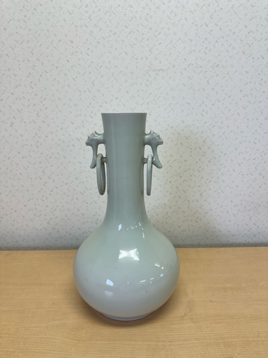Amazon.co.jp: 砥部焼 波六窯 愛媛 細密洞窟彫 花瓶 花器