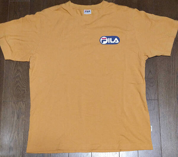 Tシャツ - FILA (XL/タンベージュ) / 古着, 茶色, 黄土色, フィラ, 丸首, クルーネック, スポーツ, LL