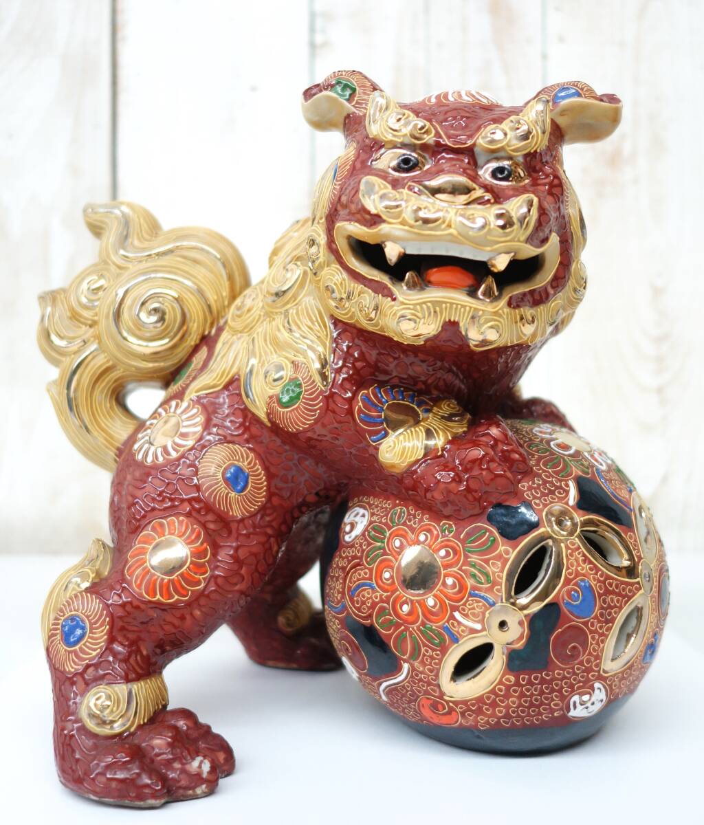 唐獅子 陶器置物 ①