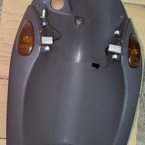 スズキ純正.レッツ4.レッグシールド?インナーパネル?インナーカバー?低走行車から外し.比較的美品.車体番号CA41A-176×××.ウインカー付き