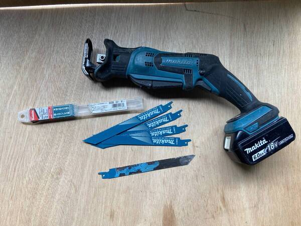 送料無料 makita マキタ JR184D 充電式レシプロソー バッテリー付き BIM52 刃 電動工具 動作品