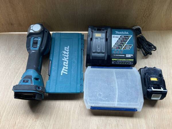 送料無料 makita マキタ 充電式マルチツール TM52D バッテリー 充電器付き 動作品