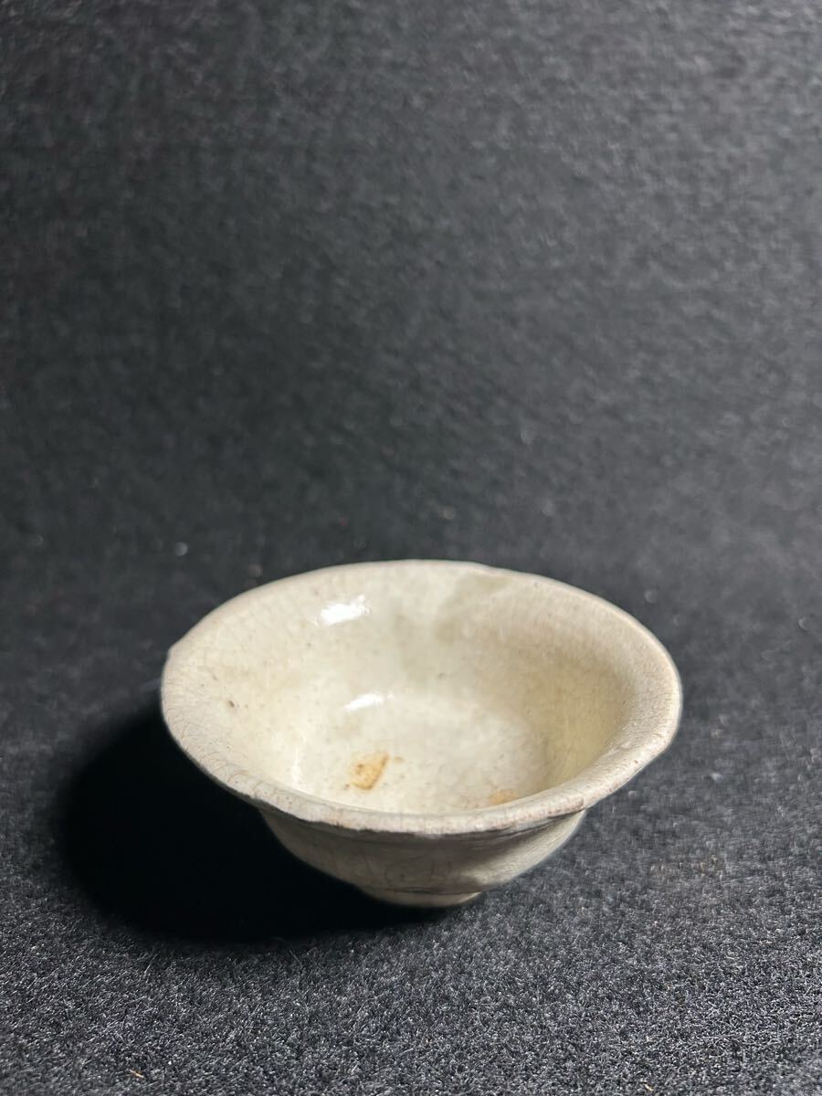 李朝白磁ぐい呑み 小椀 酒坏 骨董antique 李朝白磁ぐい呑み 小椀 酒坏 骨董antique Yahoo!オークション