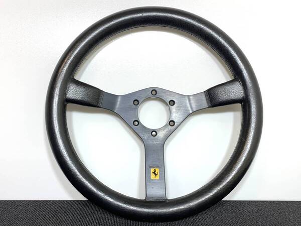 【送料無料・即日発送】MOMO キャバリーノ(CAVALLINO)ステアリング 34.5パイ ハネウマロゴ 当時物 90年製 希少 良品 フェラーリ