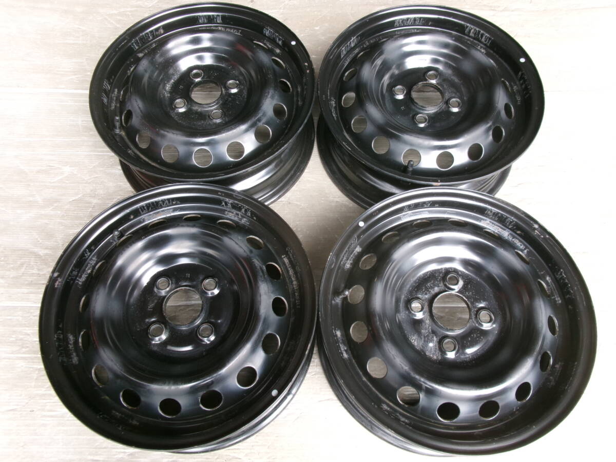 激安 中古 4本セット】 トヨタ アクア NHP10 純正 スチール