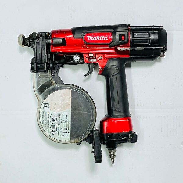 動作良好 送料無料 マキタ makita 32mm 高圧エアビス打ち機 ねじ打ち機 AR320HR 本体のみ ノーズアダプタ新品