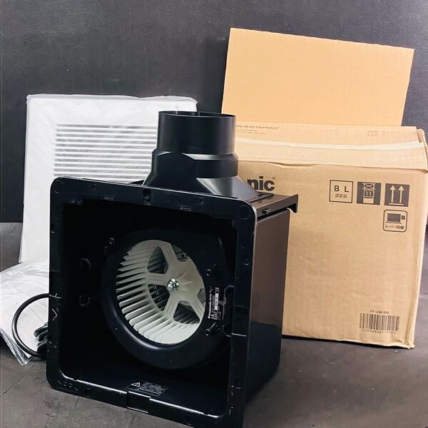 保管品 未使用 パナソニック Panasonic 天井埋込形換気扇 FY-24C6BL 2018年製