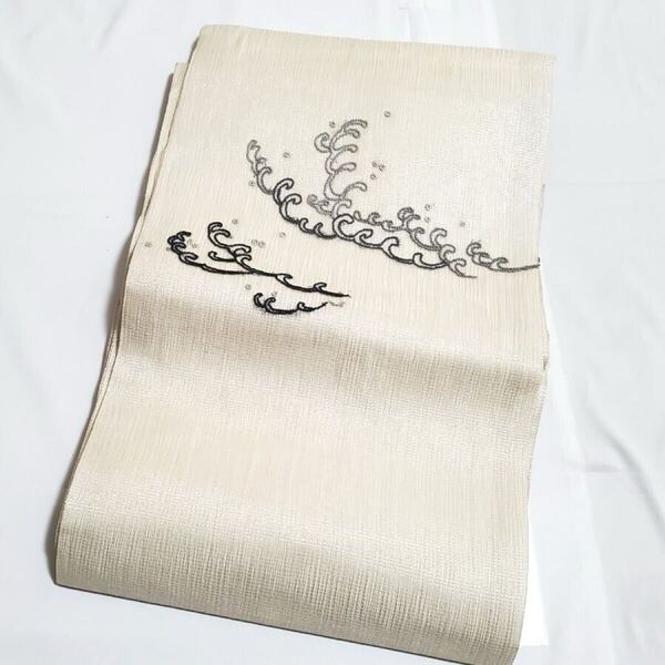 送料無料 夏物 中国三大刺繍 相良刺繍 波模様 白色 正絹 薄物 絽 紗 カジュアルな名古屋帯 仕立て上がり リサイクル
