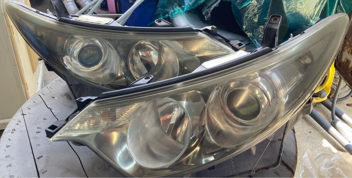 エスティマ 前期 純正ヘッドライト 左右セット KOITO 28-192 美品 エスティマ 前期 純正ヘッドライト 左右セット KOITO 28