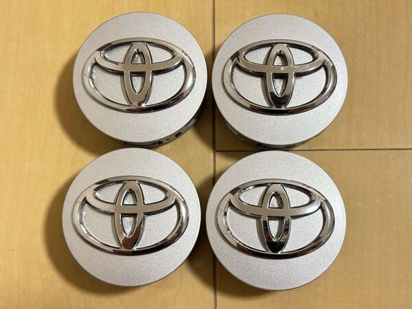 トヨタ TOYOTA純正 ヴェルファイア アルファード ヴォクシー プリウスα センターキャップ 4個 中古 シルバー 2994 42603-12730